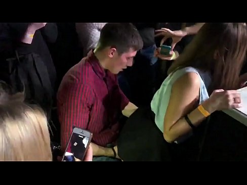 ❤️ Pravi seks u ruskom noćnom klubu. 18-godišnja Ruskinja u anusu i vagini pojebana u noćnom klubu ❤ Porno video u pornografiji bs.poliglass34.ru ☑